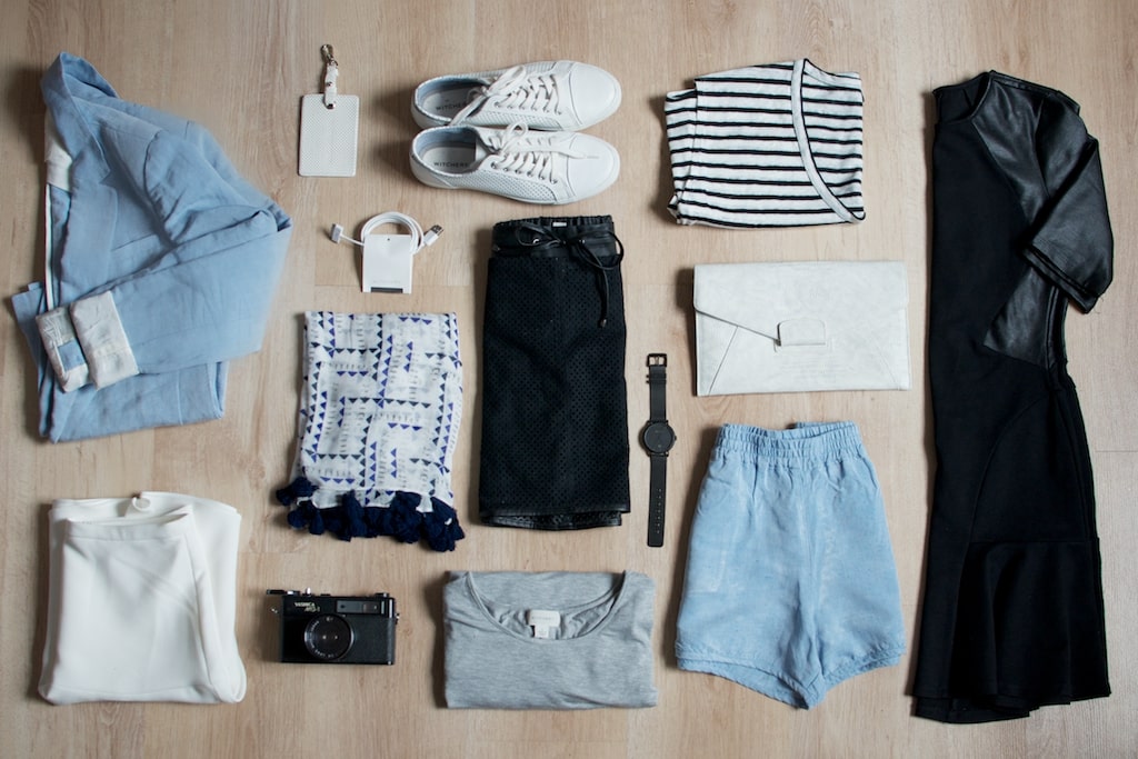 You are currently viewing Capsule Wardrobes: Streamlining Style for a Minimalist Lifestyle