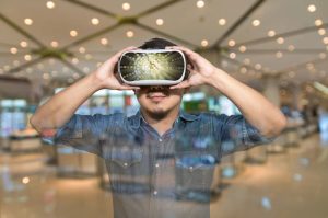 Read more about the article Virtual Reality in E-commerce: Redefining the Shopping Experience